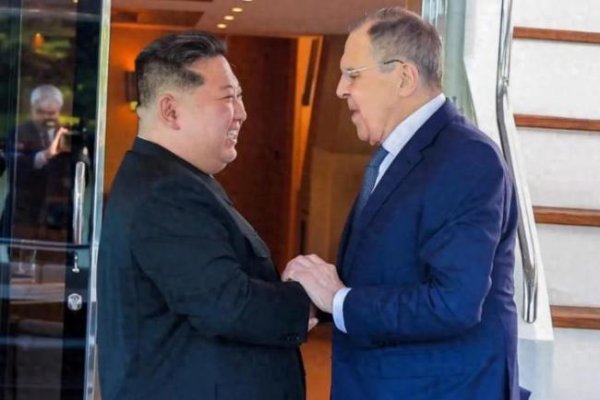 线上最大的配资平台 大V解读朝鲜援俄的战争赌局 豪赌背后的国际震动